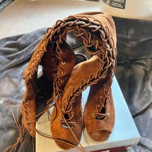 Breckelle thigh boots sting up -Camel Color-Size10